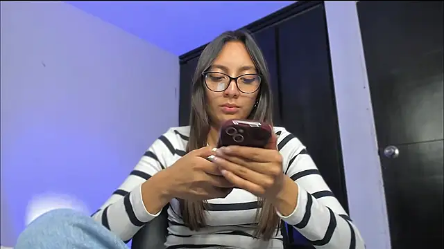 LilyGarcia online show from 11.12.25