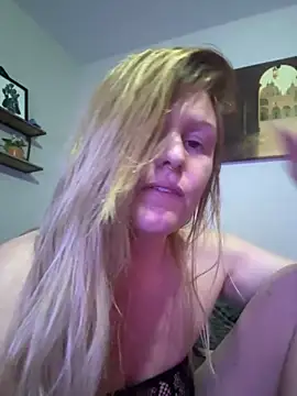 Snapshot of luckyfungurl chatting on 02.27.26 luckyfungurl online show from 02.27.26