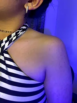 VIOLET EF online show from 11.14.25