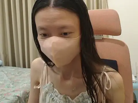 Lil-Cherries online show from 03.12.26