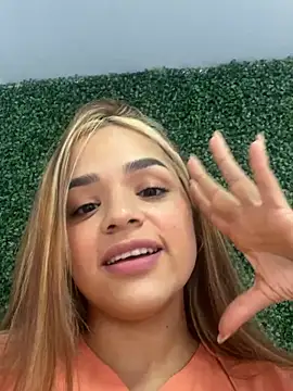 Sara  Secret online show from 01.13.26