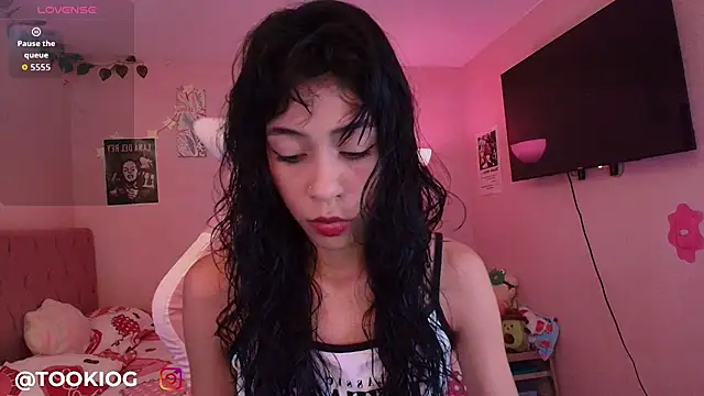 Snapshot of TOOKIOG_ chatting on 07.14.26 TOOKIOG online show from 07.14.26