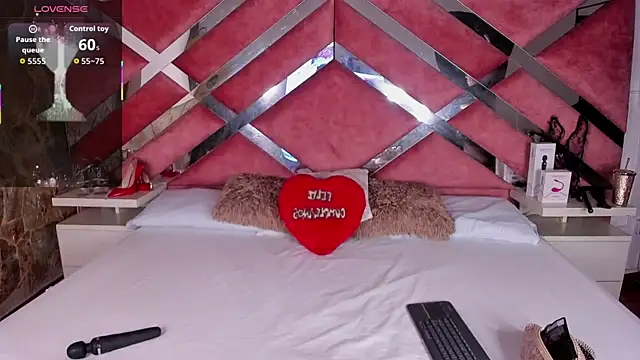 Lily Queen30 online show from 01.11.26