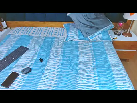 morrigan luxus2 online show from 12.13.25