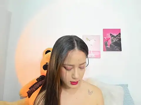 Snapshot of caro_gemm chatting on 02.20.26 caro gemm online show from 02.20.26