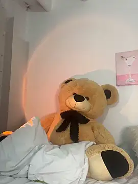 Snapshot of caro_gemm chatting on 02.22.26 caro gemm online show from 02.22.26