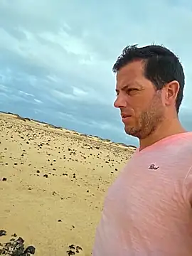 thenakedtraveler online show from 01.13.26