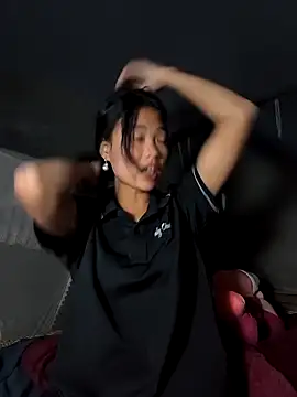 Lynly k2 online show from 12.04.25