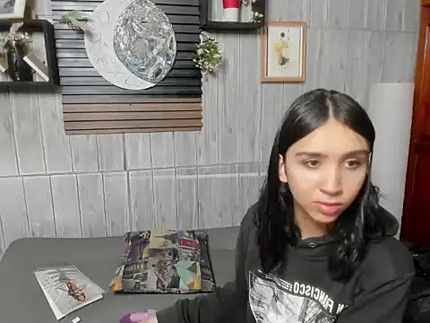 Melany 27 online show from 12.19.25