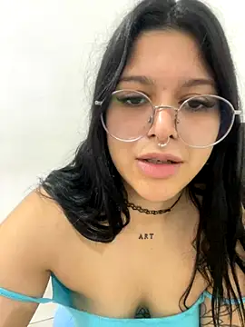 Snapshot of amazonaa9 chatting on 11.29.25 amazonaa9 online show from 11.29.25