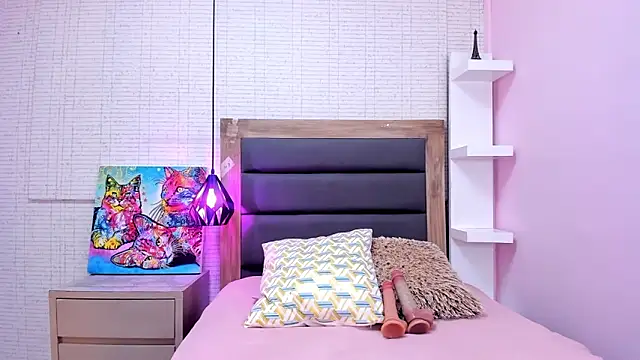 IRENNEBLAZER online show from 02.04.26