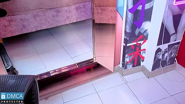 sofia sstonee  online show from 11.25.25