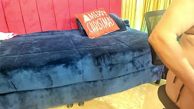 hailey-frost online show from 12.20.25