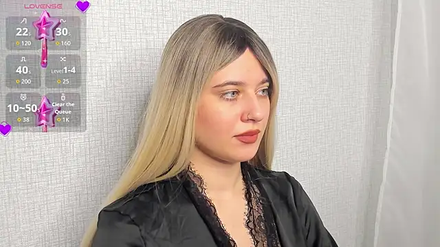 Snapshot of Cherry_B1isss chatting on 11.27.25 Cherry B1isss online show from 11.27.25