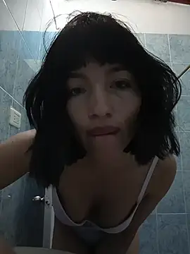 Luna juicy online show from 11.27.25