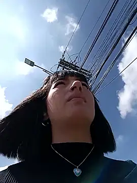 Luna juicy online show from 11.30.25