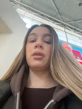 SashaCatt online show from 04.13.26