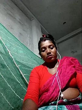 Snapshot of vipmonalisha chatting on 11.20.25 vipmonalisha online show from 11.20.25