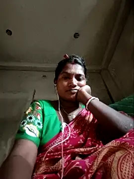 Snapshot of vipmonalisha chatting on 11.23.25 vipmonalisha online show from 11.23.25