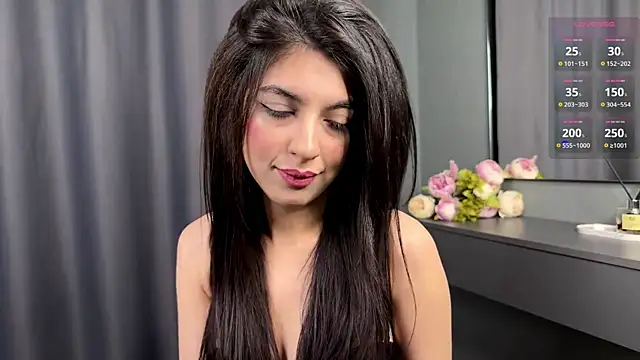 Snapshot of violettabernel chatting on 11.26.25 violettabernel online show from 11.26.25