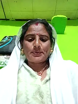 Quin love143 online show from 11.18.25