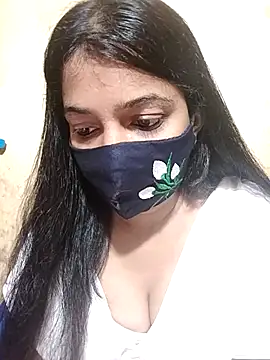 Honeya96 online show from 11.23.25