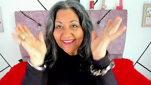 Victoriaa Anderson online show from 02.18.26