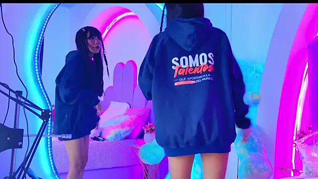 Snapshot of BunnySexyy18 chatting on 03.27.26 BunnySexyy18 online show from 03.27.26