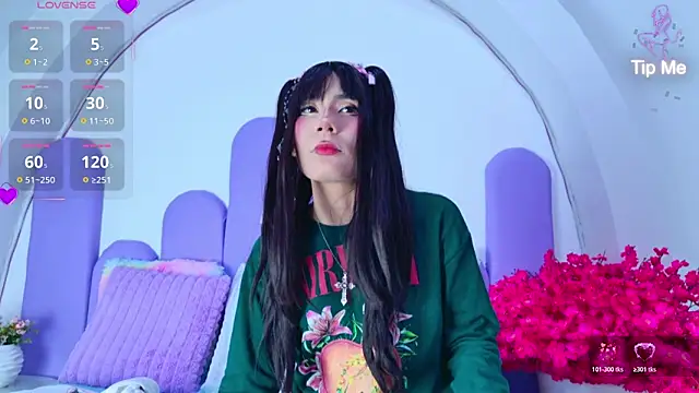 Snapshot of BunnySexyy18 chatting on 04.05.26 BunnySexyy18 online show from 04.05.26