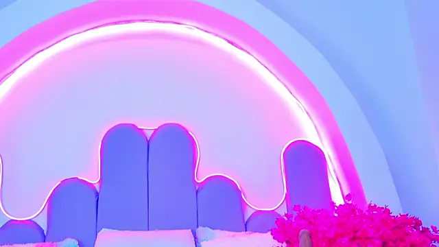 Snapshot of BunnySexyy18 chatting on 04.09.26 BunnySexyy18 online show from 04.09.26