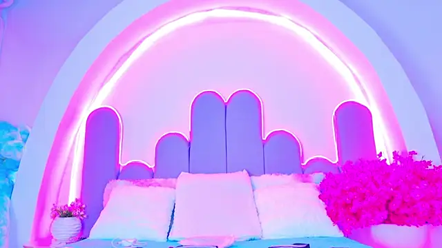 Snapshot of BunnySexyy18 chatting on 04.10.26 BunnySexyy18 online show from 04.10.26