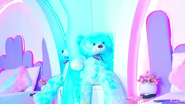 Snapshot of BunnySexyy18 chatting on 04.16.26 BunnySexyy18 online show from 04.16.26