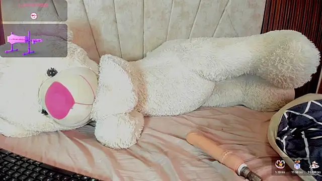 Snapshot of AMARA_BRUNET chatting on 03.01.26 AMARA BRUNET online show from 03.01.26