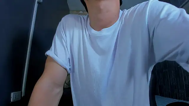 ElanGiraldo online show from 07.10.26