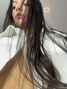 EmmiiGlow online show from 03.23.26