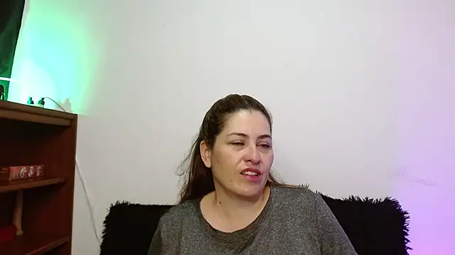 dayan hanks online show from 03.24.26