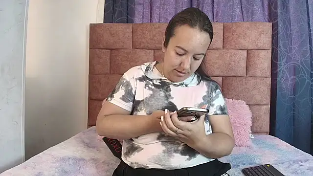 Sofi-Brown online show from 11.11.25