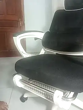 Em-mupmup online show from 02.26.26