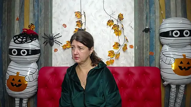 RoseHille online show from 11.15.25