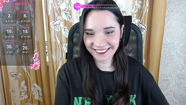 Snapshot of KateForYou chatting on 11.19.25 KateForYou online show from 11.19.25