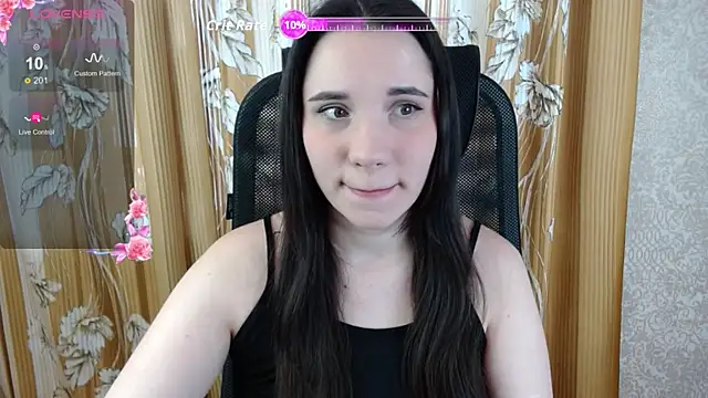 Snapshot of KateForYou chatting on 11.21.25 KateForYou online show from 11.21.25