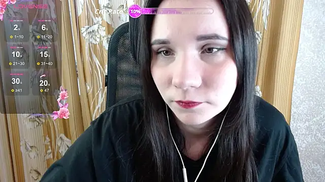 Snapshot of KateForYou chatting on 11.24.25 KateForYou online show from 11.24.25