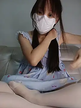 Snapshot of shuishui-Water chatting on 11.16.25 shuishui-Water online show from 11.16.25