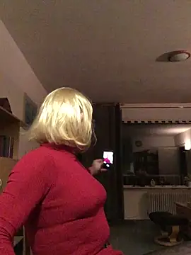 simone xdressing online show from 02.02.25