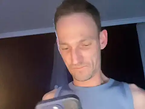 Hotcrazy235 online show from 11.12.25