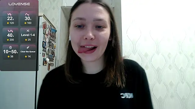 Snapshot of your__gena chatting on 05.31.26 your gena online show from 05.31.26