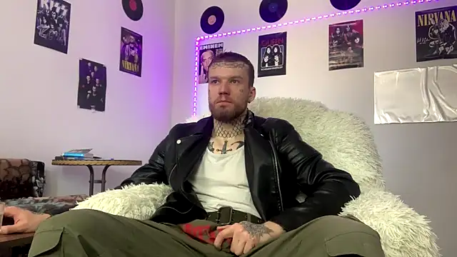 Huntall77 online show from 03.05.26