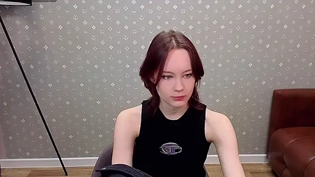 Snapshot of Annie_Way chatting on 11.25.25 Annie Way online show from 11.25.25