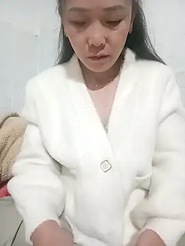 Feeling-hot online show from 12.05.25