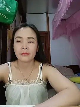 Snapshot of Feeling-hot chatting on 05.22.26 Feeling-hot online show from 05.22.26